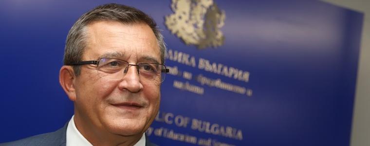Министър Пенов: Имаме готовност да организираме учебния процес при грипна епидемия