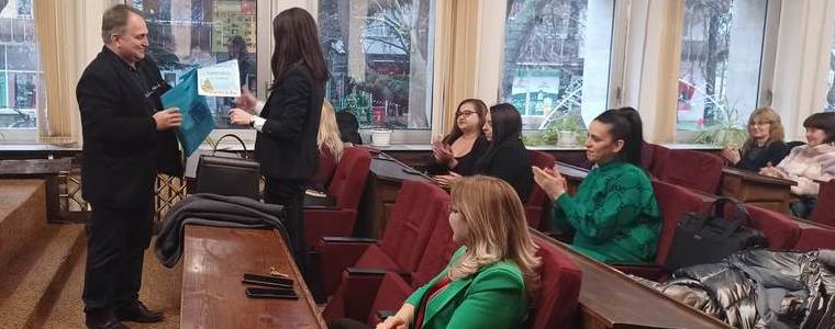 Наградиха победителите в конкурса за коледна украса "Коледна приказка в община Тервел"