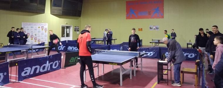 Вижте кой спечели общинските ученически игри по Тенис на маса в Добрич 