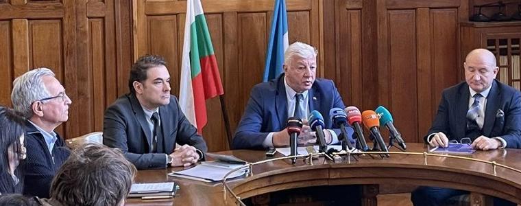 Кметът на Пловдив Здравко Димитров няма да подава оставка
