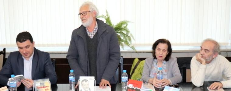 В Генерал Тошево се състоя представяне на  книгата „Смъртта е само запетая…“ от Иван Атанасов