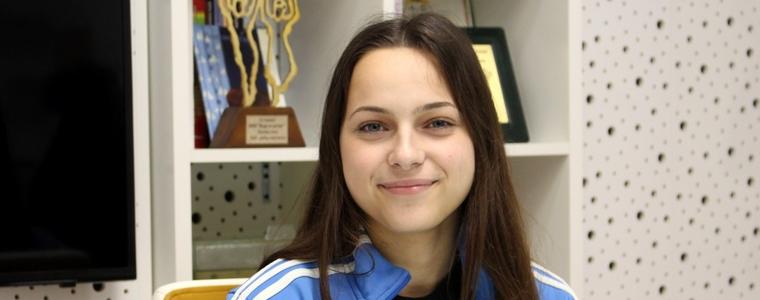 Елена Христова: Искам да дарявам хората със светлина и обич (ВИДЕО)