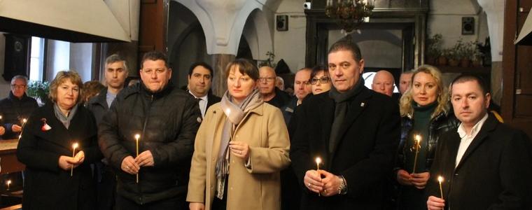 ИЗБОРИ 2023: ГЕРБ-СДС откри кампанията си с молебен в храм „Свети Георги“ 