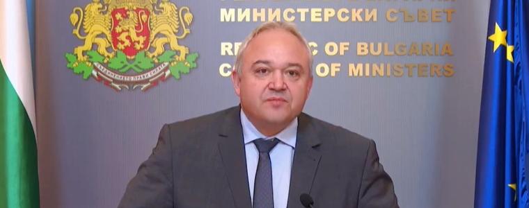 Министър Демерджиев за бомбените заплахи: Няма основание за притеснение