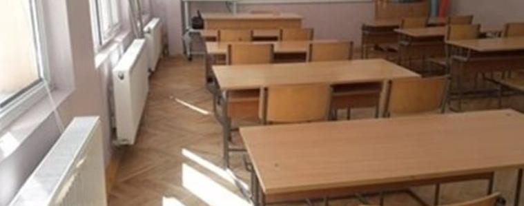 Над 50 000 зрелостници на матури по български език и литература