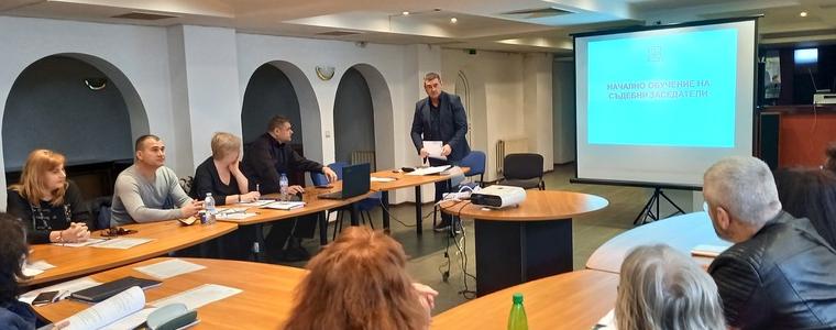 Новите съдебни заседатели към Окръжен съд – Добрич преминаха начално обучение