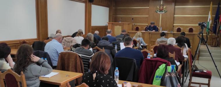 Общинският съвет на Община Добричка ще заседава днес