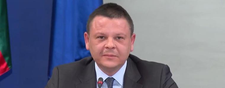 Правителството обмисля таван на надценката за основни хранителни стоки