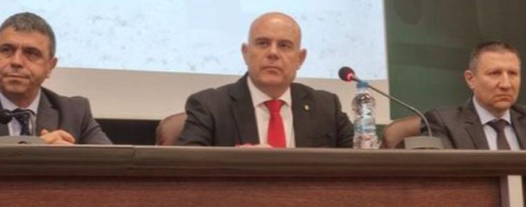 Прокуратурата разследва няколко души за търговия с влияние