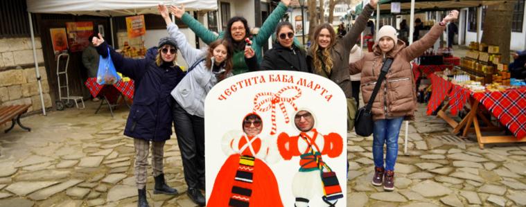 Тематично табло с Пижо и Пенда създадоха ученици на СУ „Св. Кл. Охридски“ (ВИДЕО)