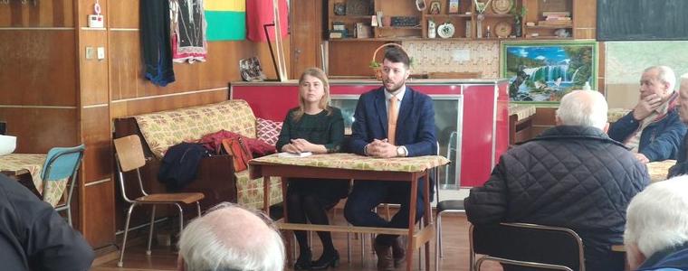 Членове на пенсионерски клуб в Добрич разговаряха с прокурори по темата за телефонните измами