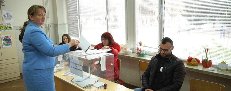 Деница Сачева: Гласувах за стабилно и отговорно управление на България (ВИДЕО)