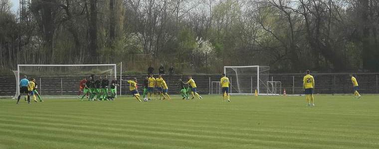 ФУТБОЛ: "Добруджа" загуби в Пловдив