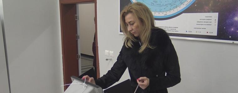 Йорданка Костадинова: Гласувах за по-добро бъдеще на България (ВИДЕО)