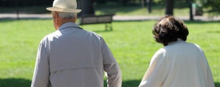 Кабинетът предлага минималната пенсия да е 523 лв. от 1 юли
