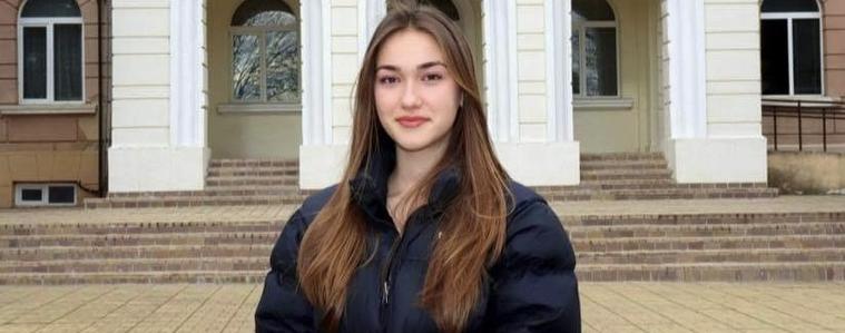  Симона Райчева от Генерал Тошево е втора на Националния кръг на олимпиадата по френски език 