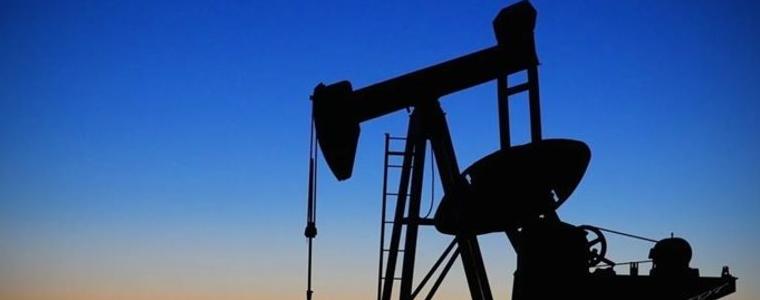 Цените на петрола остават непроменени на фона на ситуацията с дълга на САЩ