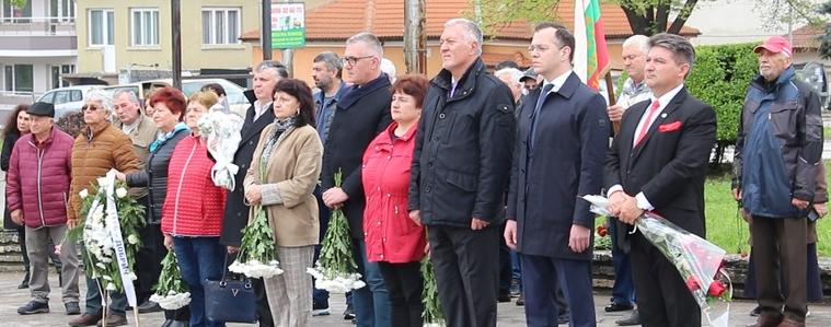Добрич отбеляза края на ВСВ и Деня на Европа (ВИДЕО)