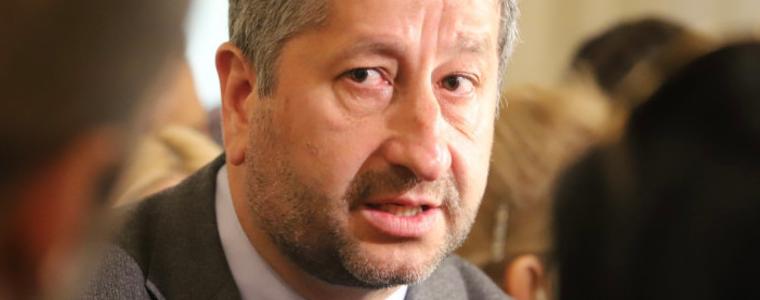 Христо Иванов държи да се говори за кабинет, подкрепя идеята на ГЕРБ за сваляне на Гешев