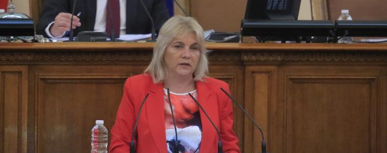 Мая Димитрова, БСП: Подкрепете ни в нашия референдум, за да защитим децата си