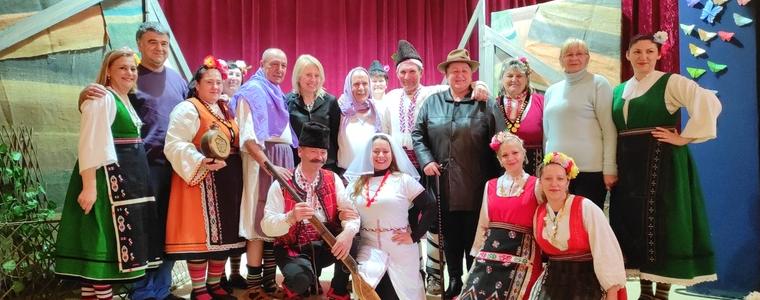 В 27 села от община Добричка се насладиха на спектакъла „Женско царство“ (ВИДЕО)