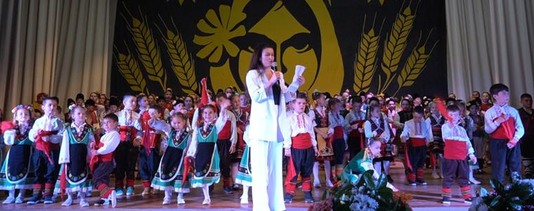 Ансамбъл „Калинка Вълчева“ с вълнуващ концерт в Тервел (ВИДЕО)