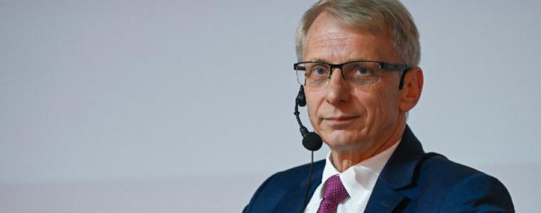 Денков обеща около 25% увеличение на парите за общините в редовния бюджет