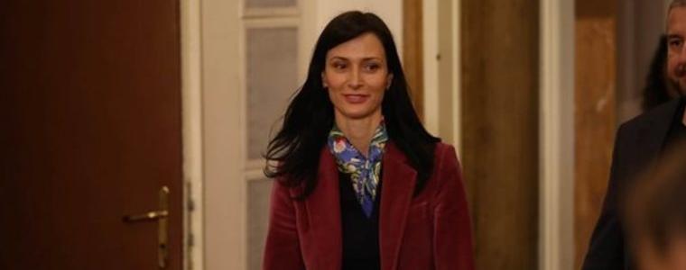 Мария Габриел говори с Жозеп Борел, очаква да продължат сътрудничеството си