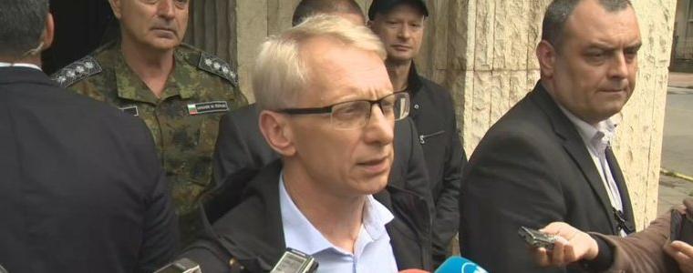 Премиерът Денков след наводненията: Най-критичното отмина