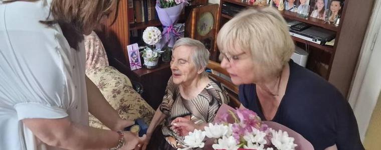 101-ви рожден ден празнува днес Славка Попова от Добрич