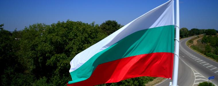 Българският флаг се вее в осем села в община Добричка (ВИДЕО)