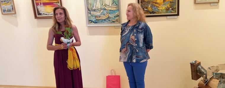 Ива Русева откри изложба  в Каварна 