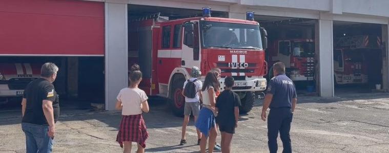 Респект към хората, посветили се да спасяват в Деня на гражданска защита (ВИДЕО)