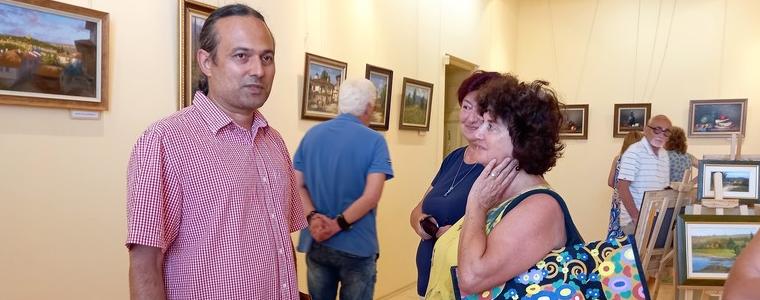 Търновски автор представи първата си самостоятелна изложба живопис в Каварна