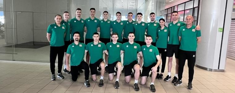 ВОЛЕЙБОЛ: Националите U19, с Ники Иванов в състава, заминаха за Бразилия 