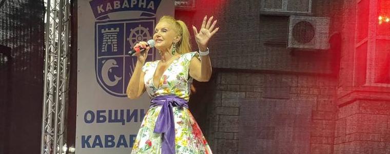 Юбилейното издание на Рибен и миден фест в Каварна е в разгара си (СНИМКИ)