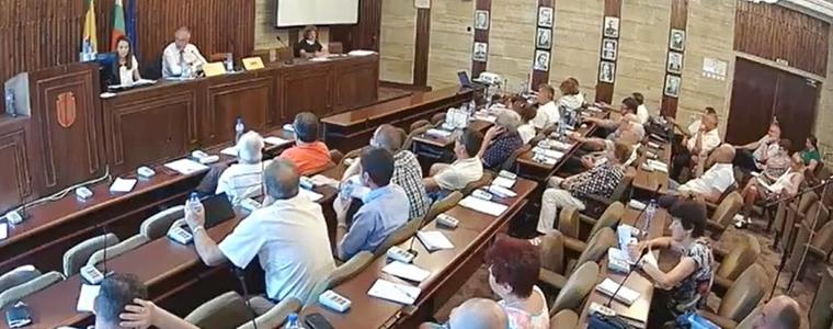 Общински съвет - Добрич не прие допускането на нова докладна за кредит, върната от областния управител