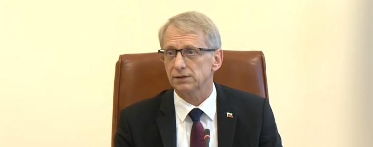 Денков заяви, че отнемането на коли от пияни и дрогирани шофьори трябва да остане