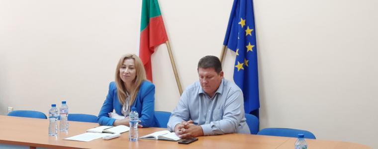 Й. Костадинова изрази подкрепа и съпричастност към пострадалите от наводнението в община Царево