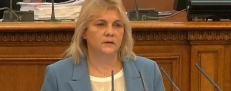  Мая Димитрова: Управляващите се опитват да отклонят вниманието от съществените проблеми
