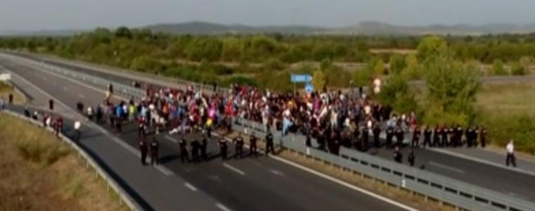 Миньори и енергетици блокираха пътища на няколко места в страната