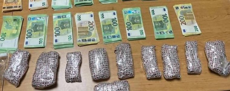 Митничари иззеха контрабандно злато и валута, били скрити в хладилник на микробус