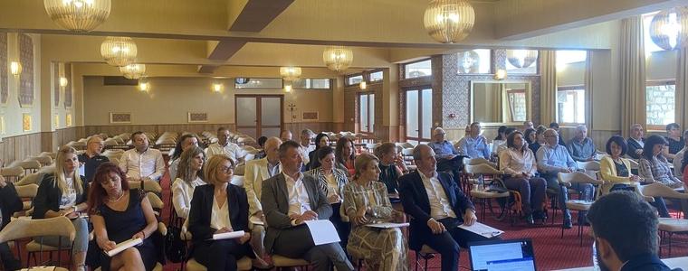 Представители на Областна администрация Добрич участваха в работна среща в Арбанаси