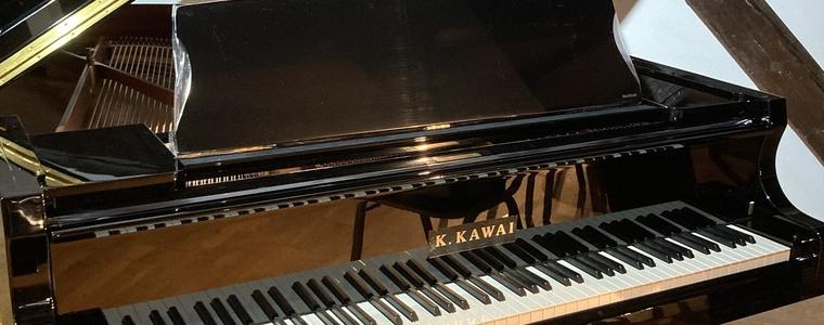Закупеният роял Kawai вече е в Мелницата в Балчик