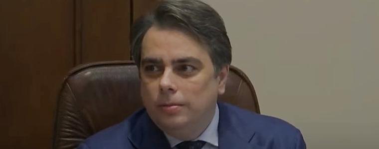 Асен Василев: Президентът Радев се обяви като защитник на "Газпром" в разрез с националния интерес, това е срам