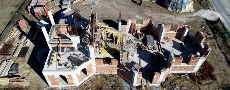 Напредва строителството на най-високата църква в област Добрич (ВИДЕО)