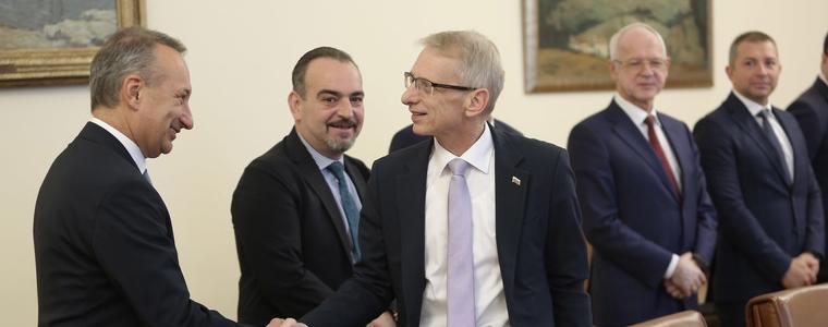 Премиерът и работодателите: Има алтернативи за работниците от въглищните региони