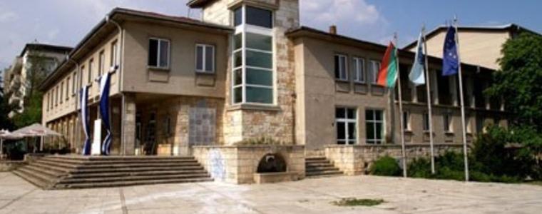 Броят на читалищата в област Добрич намалява