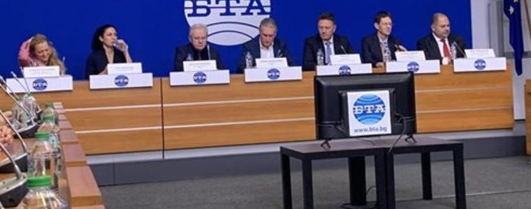 Бизнесът: Не искаме да отпадне данъкът от 15%, но нека да има облекчения