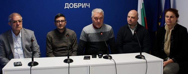 Местна коалиция ДБГ: Партии, които уж се плюят в Народното събрание, в Добрич се прегърнаха (ВИДЕО)